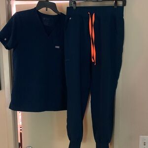 Figs Technical Collection Top in Blue Size Small top and jogger pants